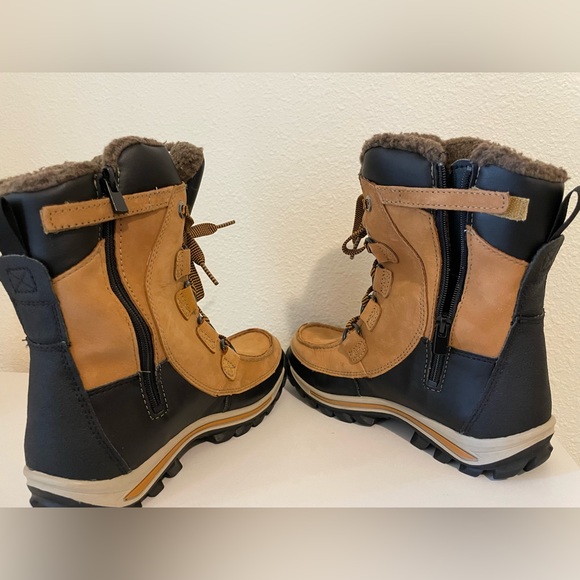 Timberland Chillberg Waterproof Mid Insulated Boots - Youths Size 4 Snow Winter - Picture 9 of 12
